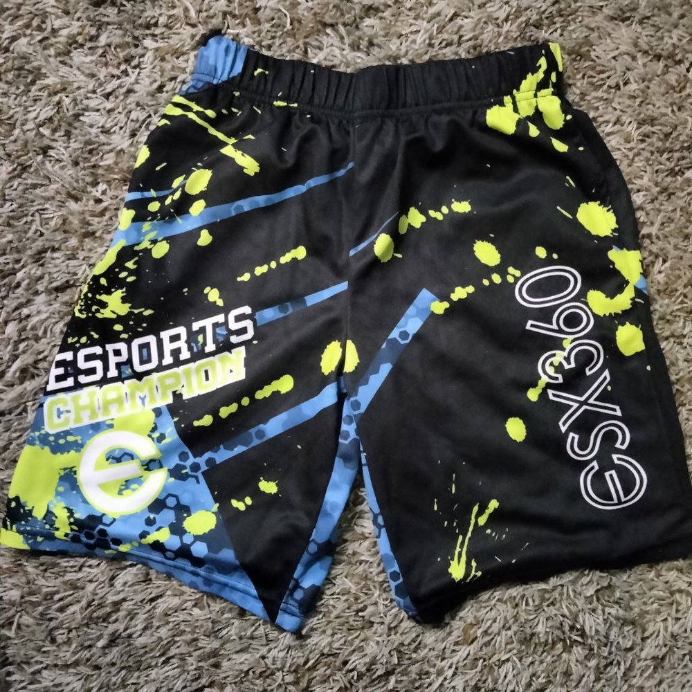 2S16.  E sports gaming shorts (boys)